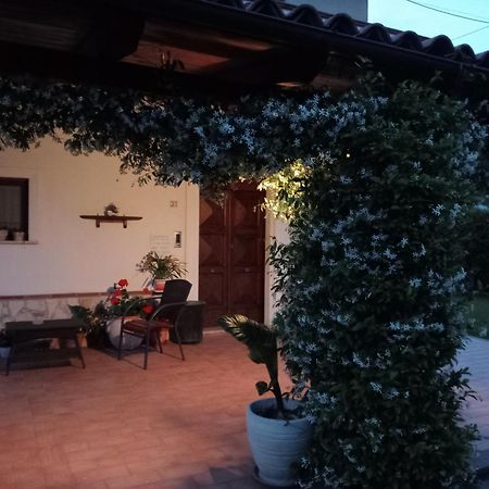 B&B Il Tiglio Padula Luaran gambar